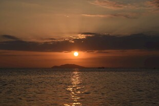 三亚海上日落美景