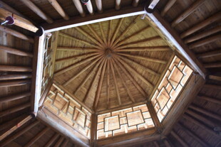 三亚六角穹顶建筑内部景观