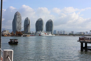 三亚三亚海滨独特建筑景观