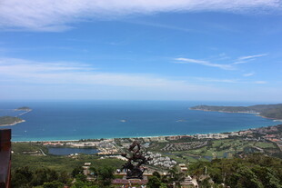 三亚俯瞰美丽海景与沿岸风光