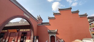 红墙古建筑景观