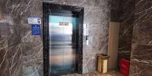 室内电梯间场景