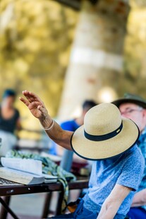 户外休闲的惬意时光