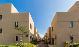 现代风格联排住宅景观