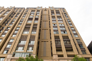 现代高层住宅楼外观