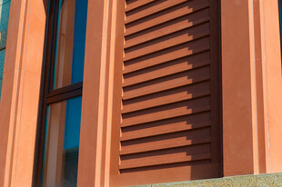橙色百叶窗特写