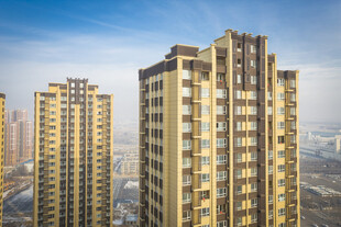 高层住宅楼俯瞰景观