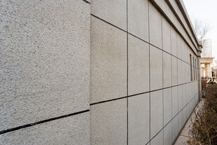 灰色石材墙面建筑外观