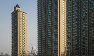 高楼林立的城市景象