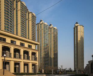 城市高楼建筑群景观