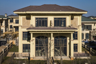 豪华双层别墅外观展示