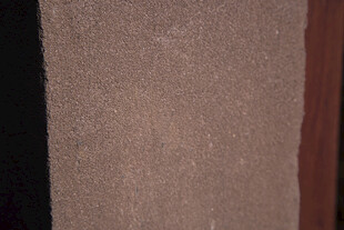 纹理不明的板材表面