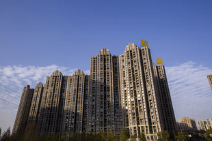 高楼林立的城市住宅区