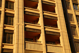 现代风格多层建筑外立面