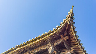 中式古建筑飞檐一角