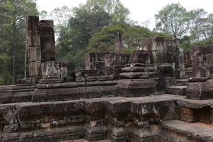 古老寺庙遗址景观