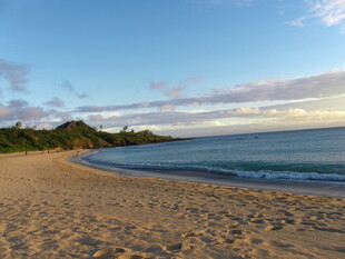 美丽海滨沙滩景色