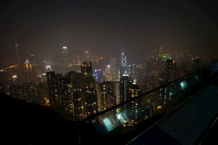 城市璀璨夜景俯瞰图