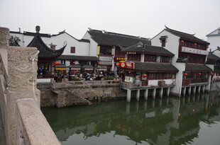 江南水乡古镇临水建筑