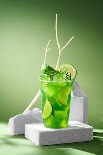 绿色清新青柠鸡尾酒
