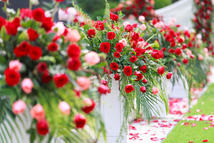 浪漫婚礼花道布置