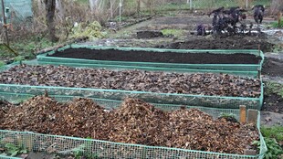 户外菜园种植箱与堆肥