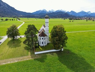 田园中的梦幻城堡