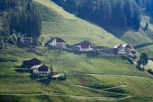 山间村落美景