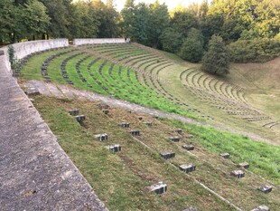古老露天剧场遗址景观