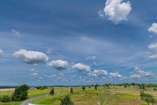 田园风光蓝天白云美景