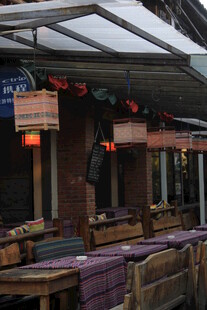 户外休闲餐饮区场景