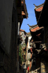 古巷中的中式传统建筑风貌