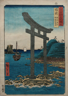 日本传统鸟居与海景画面
