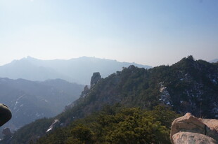 壮丽山景 领略自然之美