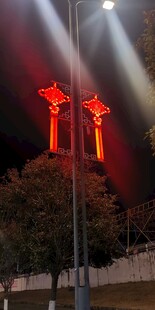 夜晚中式红灯装饰景观