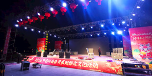 舞台灯光布置现场