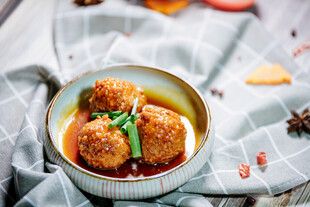 美味红烧狮子头