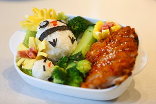 可爱熊猫造型儿童午餐