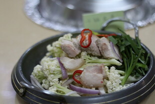 美味鸡肉拌菜米饭套餐