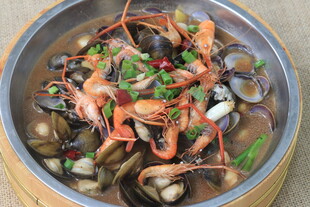 海鲜大杂烩 鲜香诱人