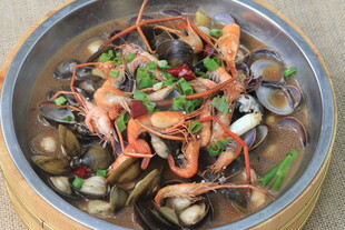 海鲜大杂烩美味一锅端