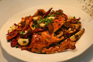 香辣美味特色炒鸡肉
