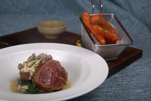 精致西餐美食摆盘展示