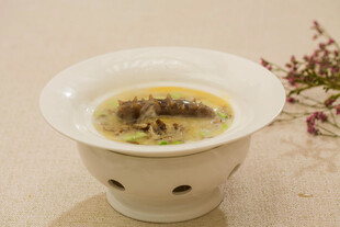 精致盅装养生汤品