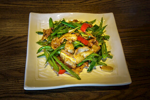 青椒红椒炒豆腐