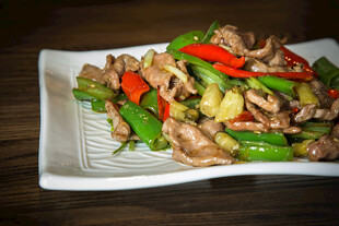 尖椒炒鸡肉