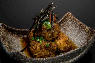 日式炸物美食摆盘展示