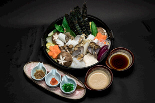 日式海鲜火锅套餐美食