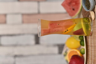 多彩果汁杯 清新水果相伴