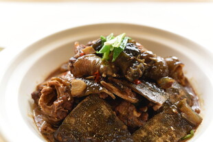 美味红烧牛肉菜肴